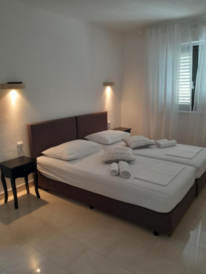 Apartments Blanka Zrnovo Extérieur photo