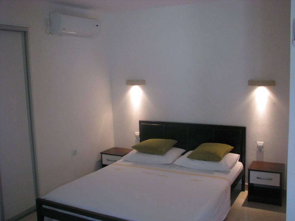 Apartments Blanka Zrnovo Chambre photo